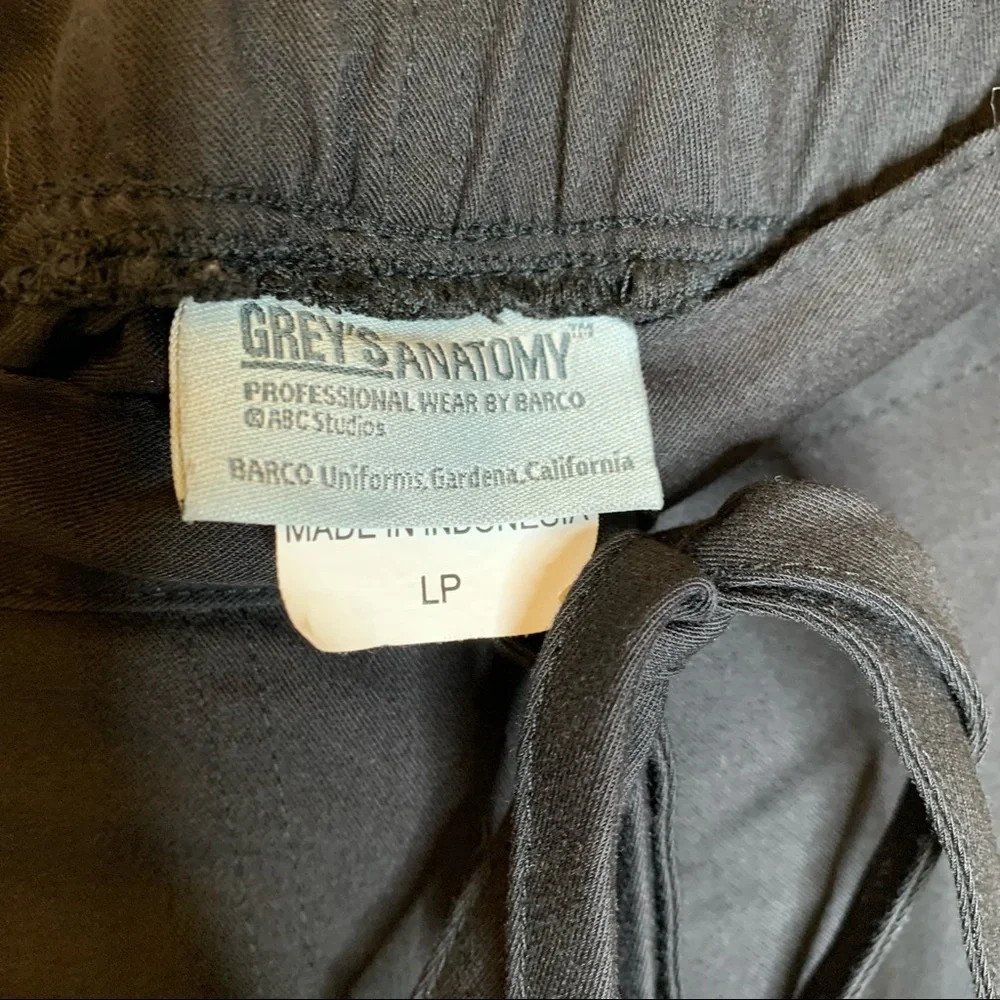 Grey’s Anatomy | Black Scrub Pants - Picture 5 of 6